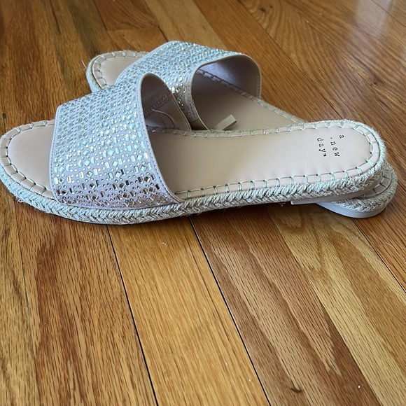 Target’s “A New Day” Sandals - Picture 4 of 4